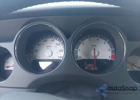 2014 Dodge Challenger Sxt из США, поврежденный, VIN 2C3CDYAG6EH221136